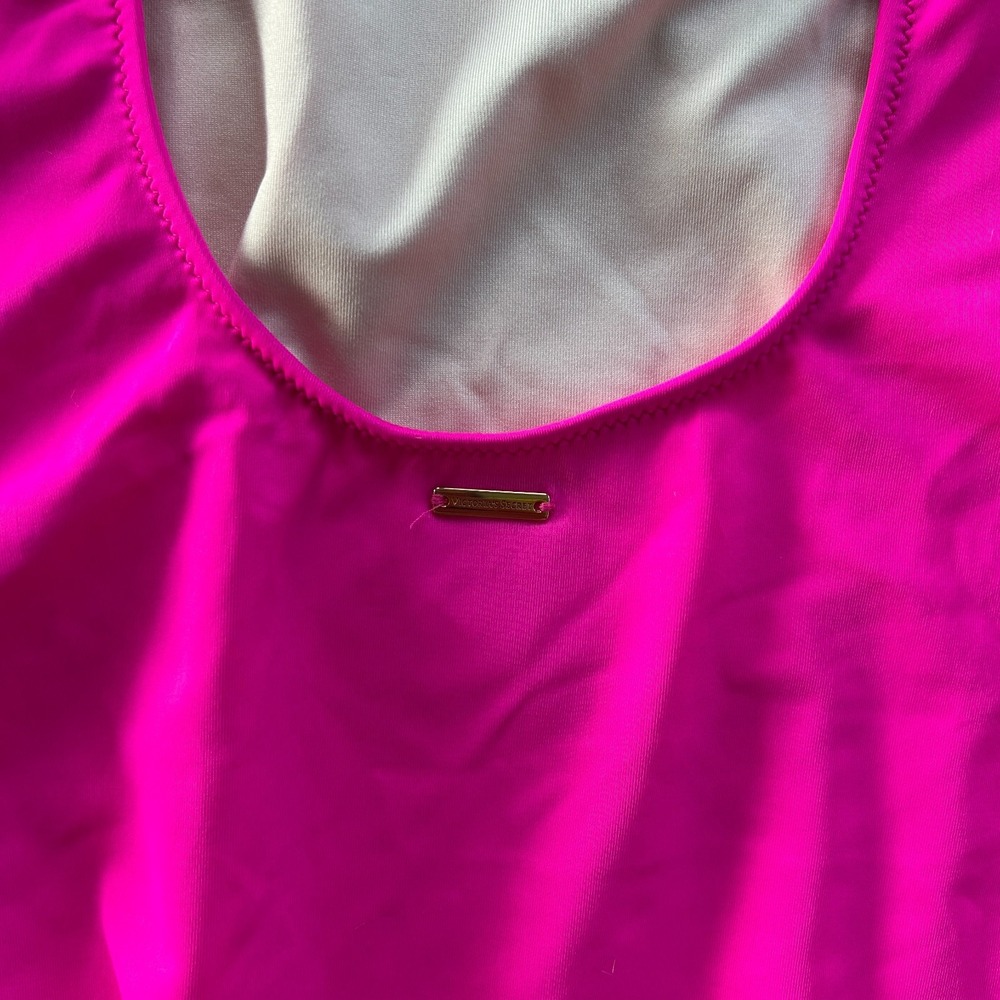 Victoria's Secret Swimsuit Size Small One-piece Hot Pink Scoop back Square Neck - Picture 3 of 8